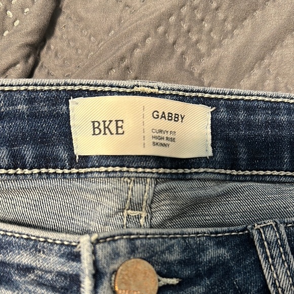 Women's Blue Jeans - Picture 2 of 3